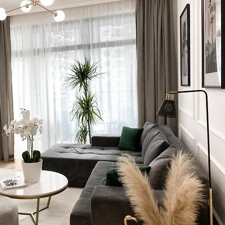 Lolita Lux - Waterfront Apartment Belgrade