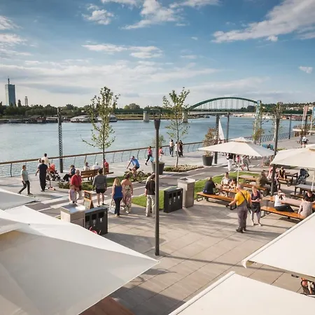 Lolita Lux - Waterfront